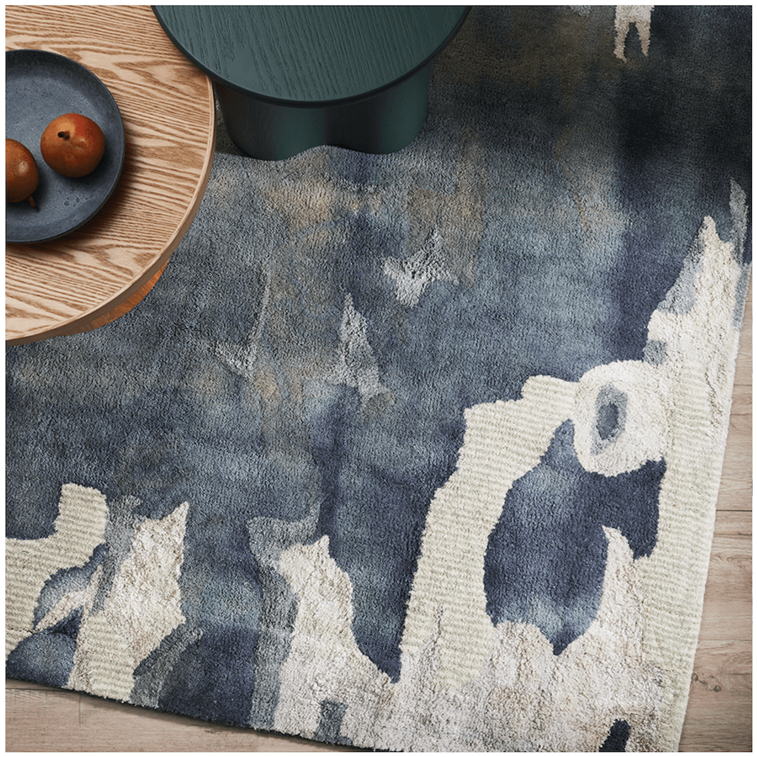 Tapis contemporain tufté à la main en laine et viscose, motif inspiré de l'océan, pour salon