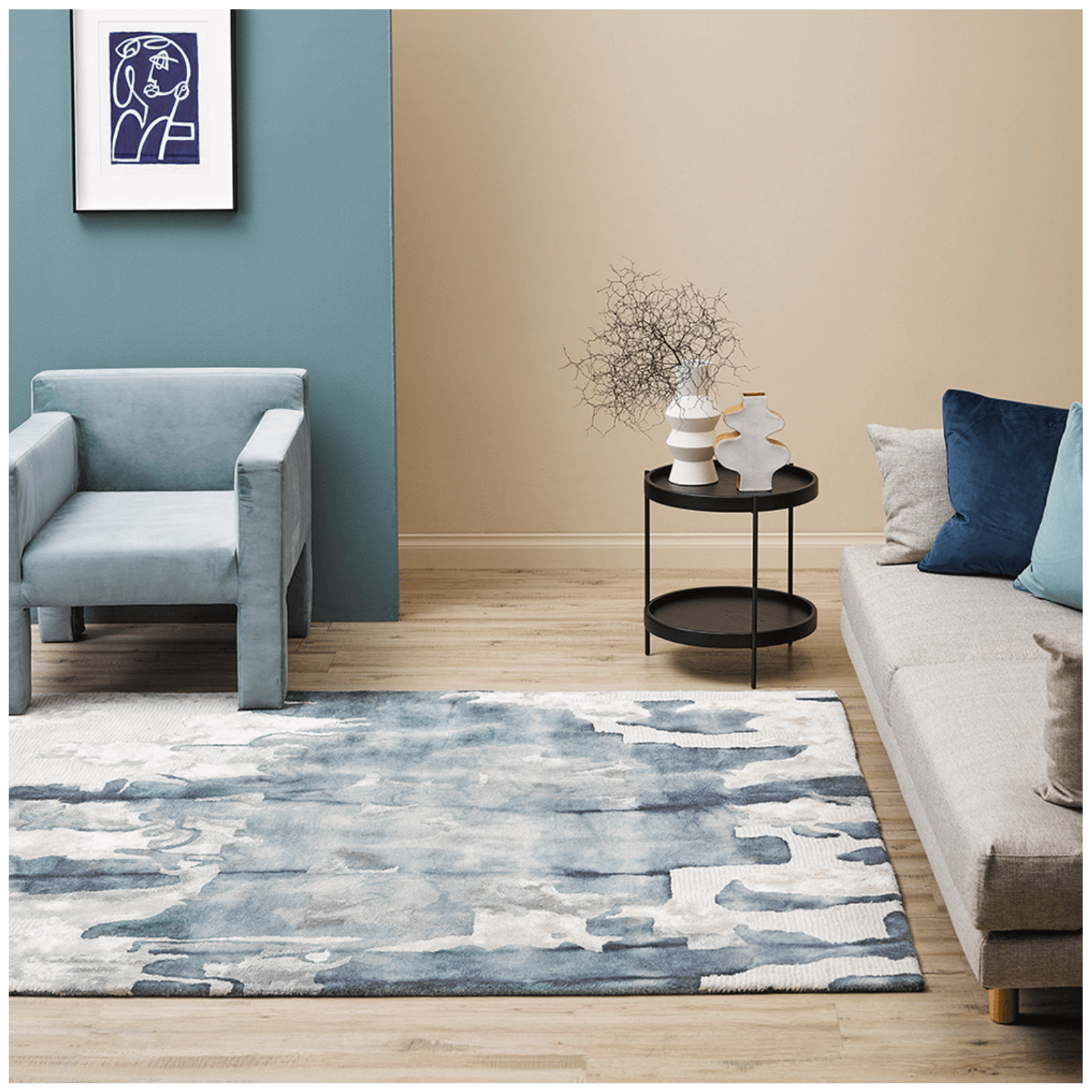 Tapis contemporain tufté à la main en laine et viscose, motif inspiré de l'océan, pour salon