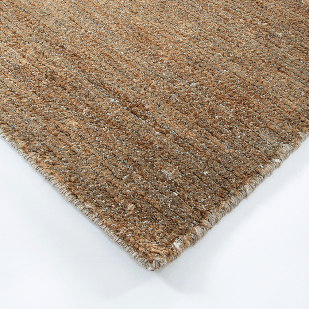 Tapis plat tissé en soie de bambou naturel et jute, tons sable terreux, pour zones très fréquentées