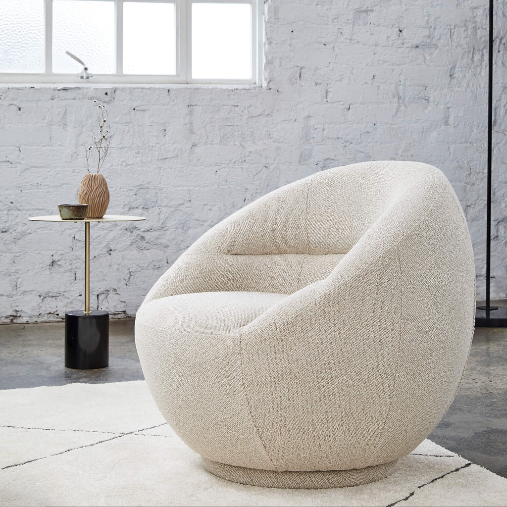 Fauteuil pivotant compact en polyester avec base à retour automatique pour chambre ou salon