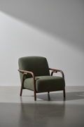 Fauteuil scandinave en polyester avec pieds en frêne massif pour salon