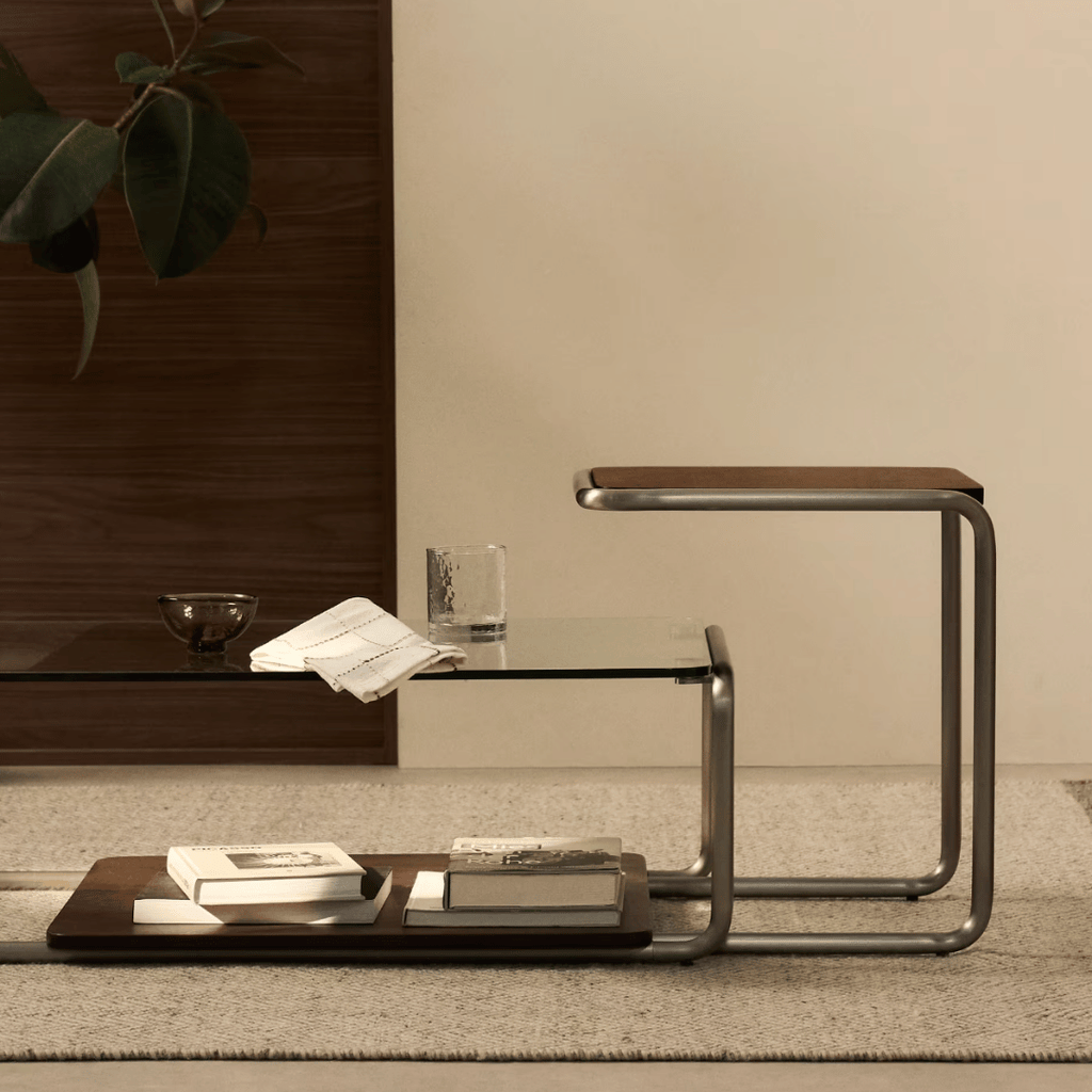 Table basse en verre trempé et placage de noyer du milieu du siècle avec panneau coulissant pour salon