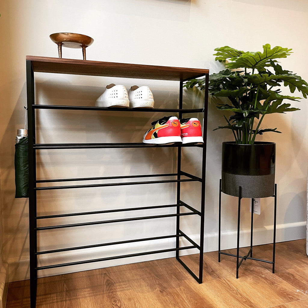 Meuble console porte-chaussures en placage de noyer d'inspiration japonaise avec rangement à plusieurs niveaux pour couloir