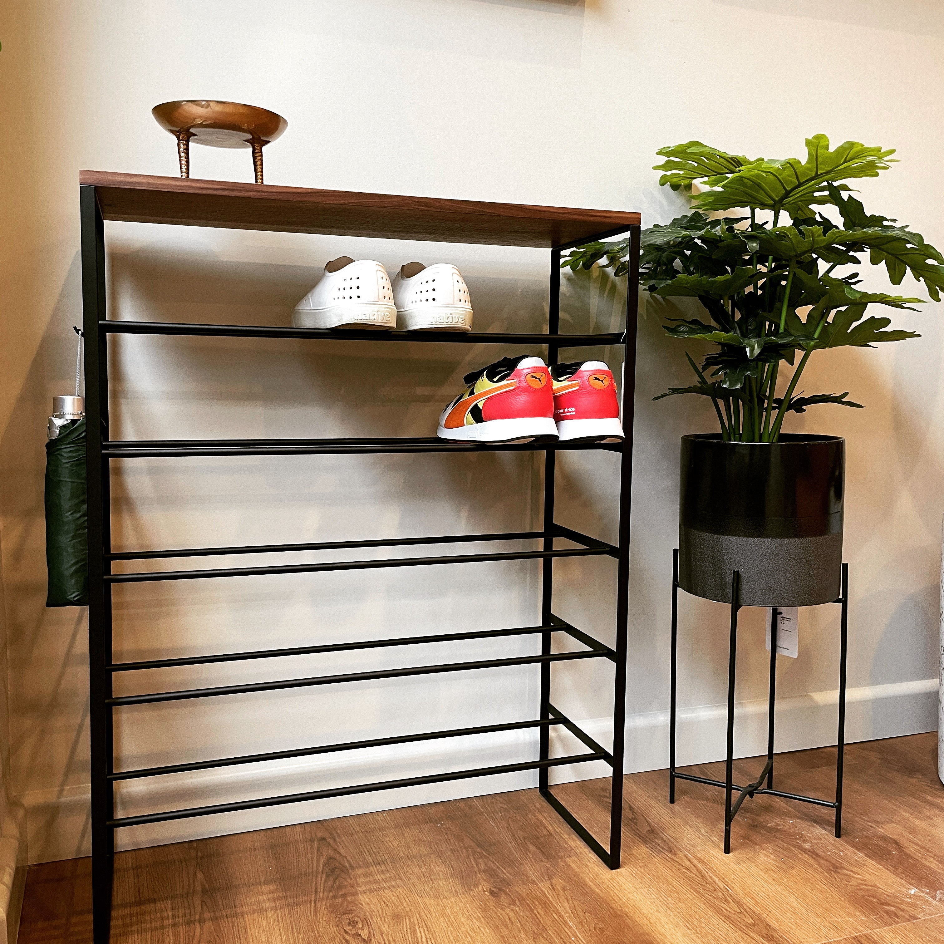 Meuble console porte-chaussures en placage de noyer d'inspiration japonaise avec rangement à plusieurs niveaux pour couloir