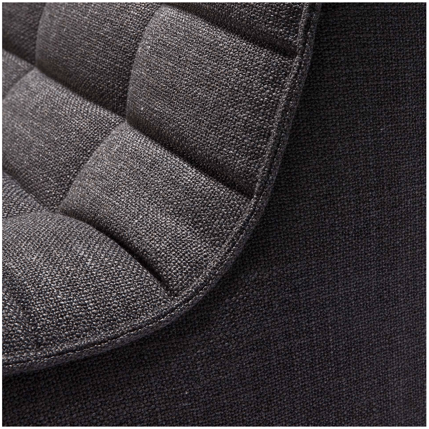 Fauteuil moderne en polyester-acrylique avec assise capitonnée incurvée pour salon