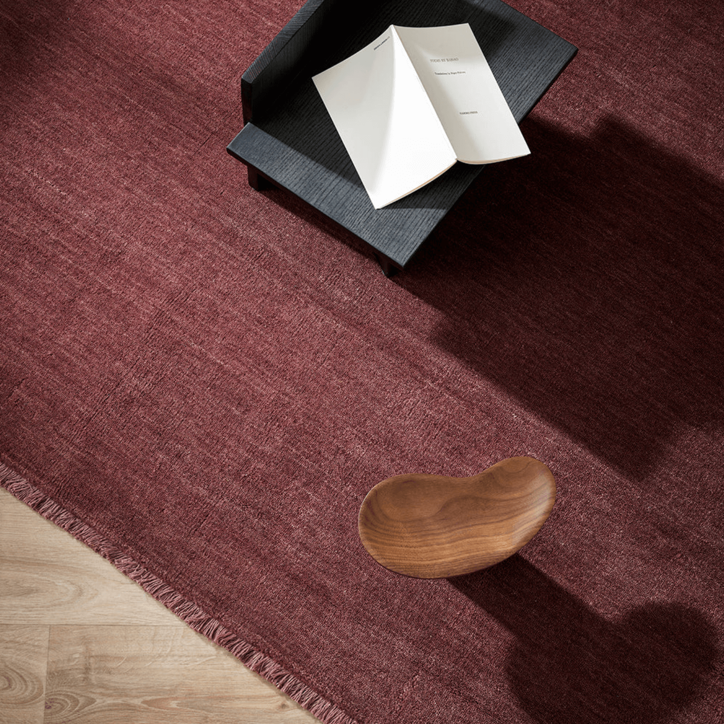 Tapis luxueux 100 % laine de Nouvelle-Zélande avec poil dense et confortable, couleur merlot, pour le salon