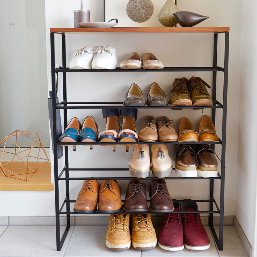 Meuble console porte-chaussures en placage de noyer d'inspiration japonaise avec rangement à plusieurs niveaux pour couloir
