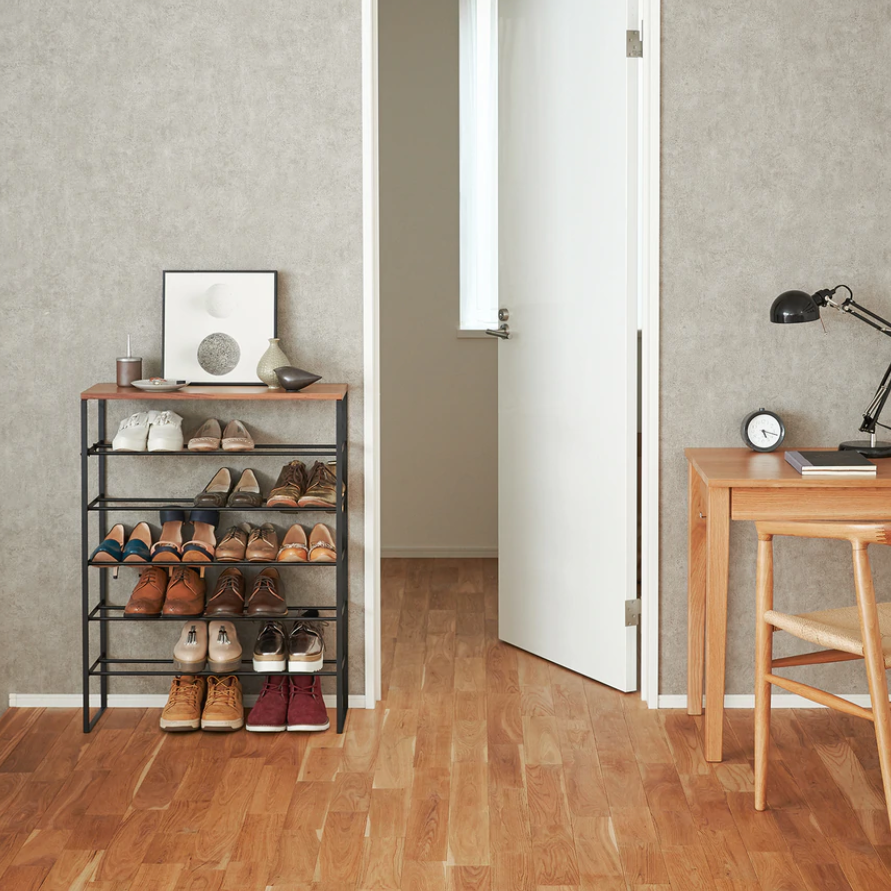 Meuble console porte-chaussures en placage de noyer d'inspiration japonaise avec rangement à plusieurs niveaux pour couloir